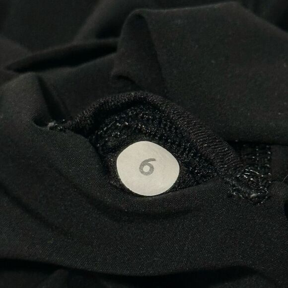 Lululemon Black High Rise Drawstring Lightweight Jogger Pants Sz 6 Athleisure - Picture 7 of 10